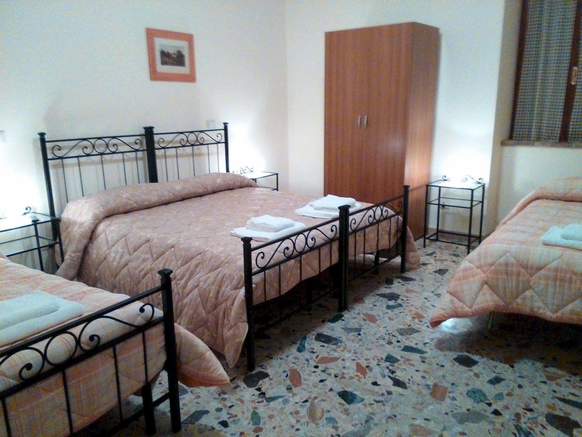 Le Pietre Ricce B&B Roccamontepiano Exterior photo